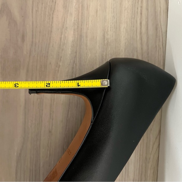 Cole Haan Pointed Toe Pump, Black, Size 7 - Picture 8 of 8